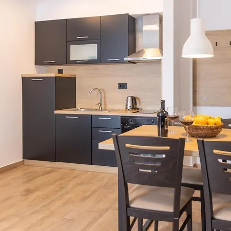 Apartments & Rooms Stella Adriatica Murter Exterior foto