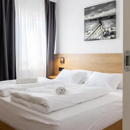 Apartments & Rooms Stella Adriatica Murter Exterior foto